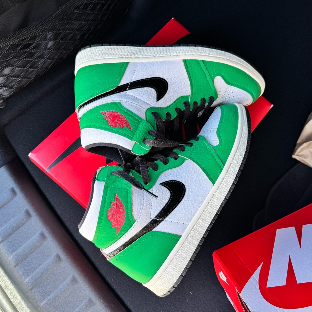Jordan 1 high “Lucky Green”